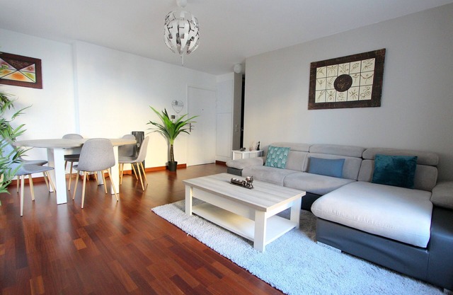 TRIANONS5 ~ 6 travelers + parking - 15min walk Disneyland