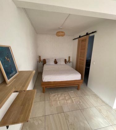 Tropic Valley Lodge