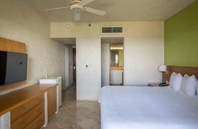 Tropical Getaway Room at Cancun