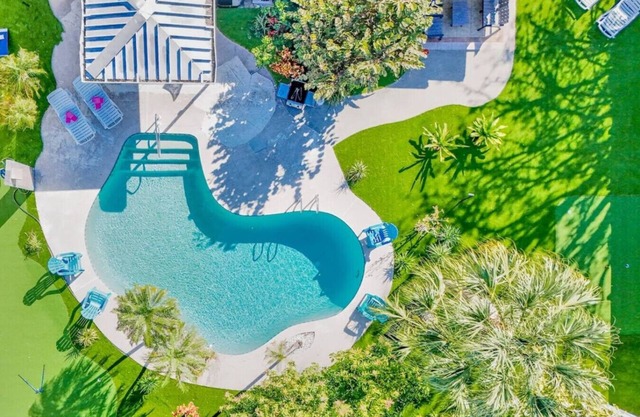 Tropical Paradise-4/4