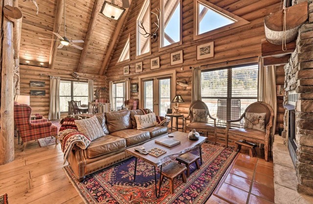 Trout Lodge at Two Rivers-White River Cabin Norfork Arkansas