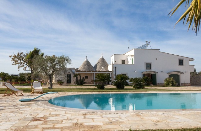 Trulli with Private Pool in Puglia for 8 people