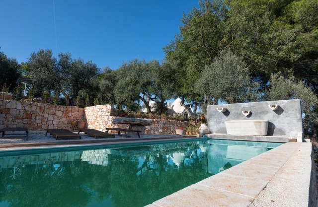 Trullo with Pool