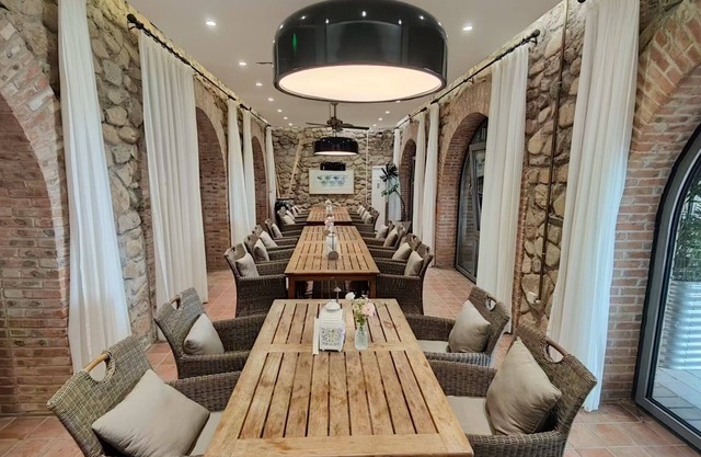 Tsingpu Badaling Retreat