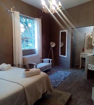 Tsumeb Theater Guesthouse