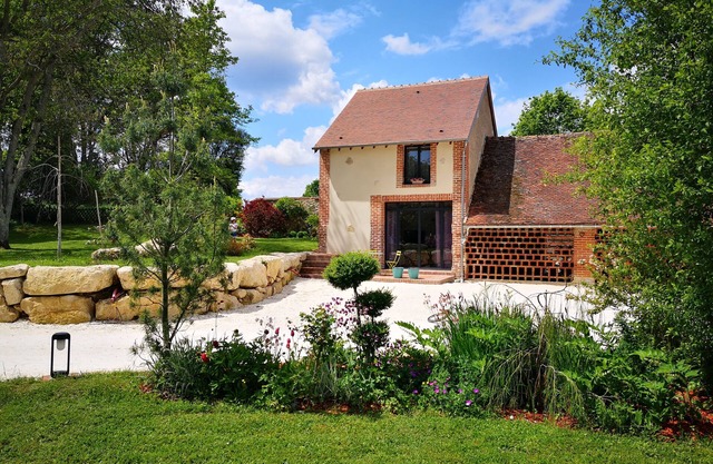 "Tuilerie de la Côte" T3 garden view