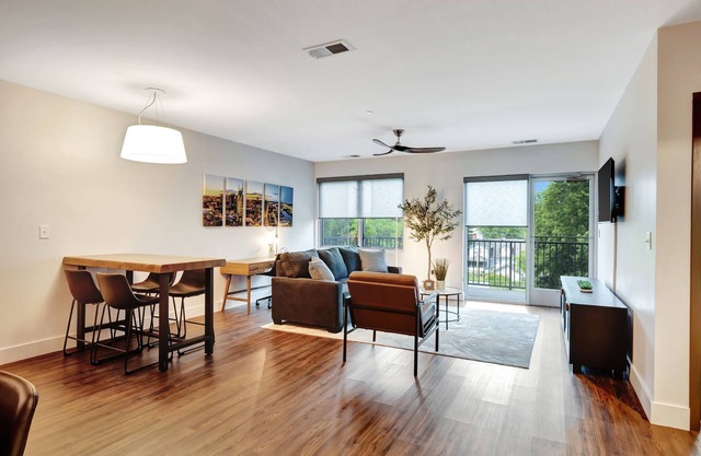 Tune Town Terrace: Your Nashville Adventure Awaits