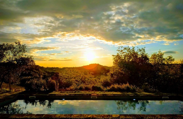 Tuscany Chianti: 20 min to Florence wifi, wine, stunning view.!