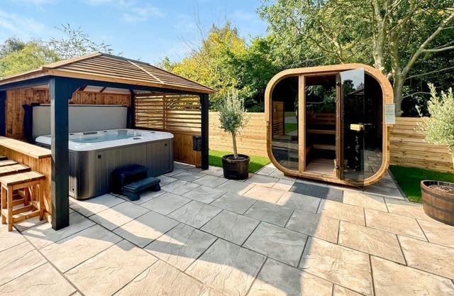 Twilight Spa (Pet Garden)
