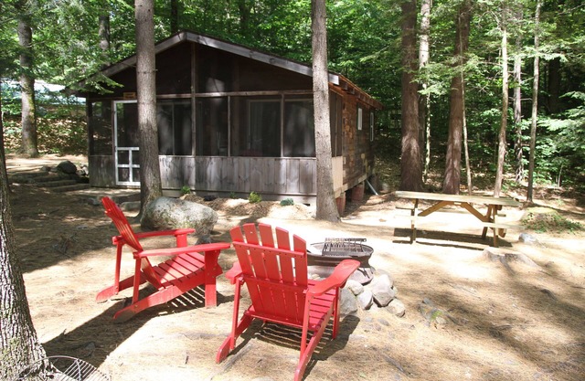 Twin Pines Cabin @ Daggett Lake