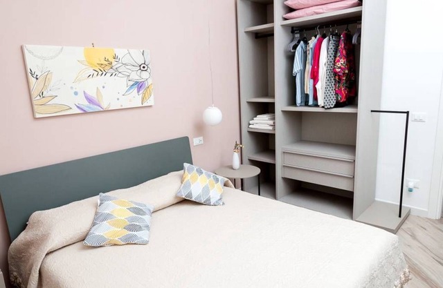 Twins 1 Quiet Home Terracina Apartments