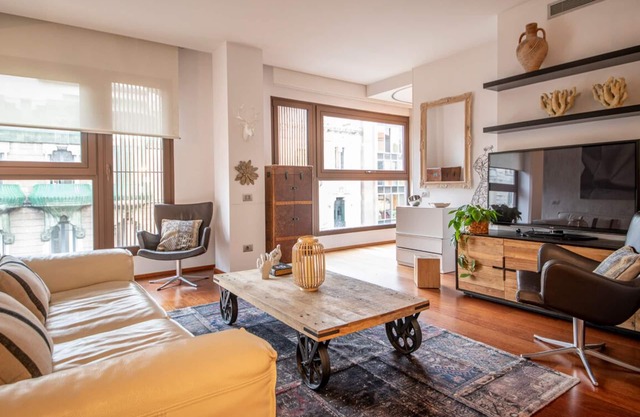 Two bedroom top apartment in Rambla Catalunya - You Stylish