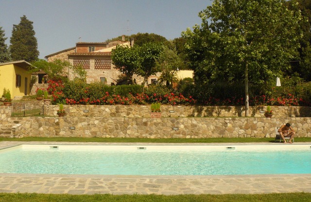 Two-room apartment barn in farmhouse with swimming pool
