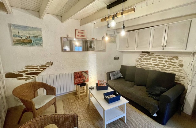 Ty Laouen, Peaceful fisherman's cottage, close to the beach, WIFI