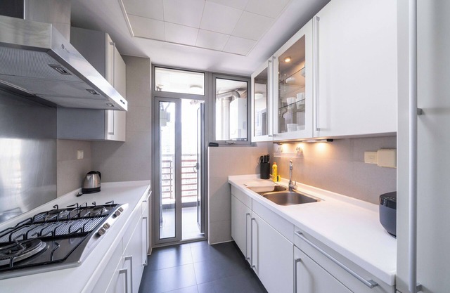 Tyms Stylish 3BR 2BA Apt Yongxin Century