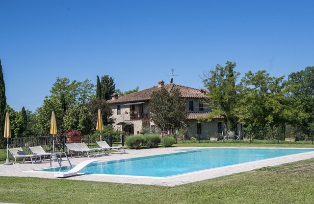 TYPICAL FARM HOUSE WITH POOL IN CHIANTI NEAR SIENA, FLORENCE .