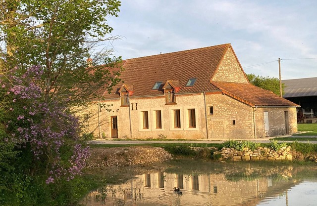 Typical house in Berry with fiber and private yard