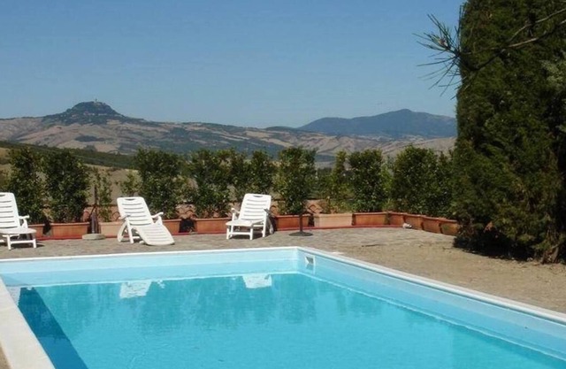 Typical Tuscan farmhouse with private pool