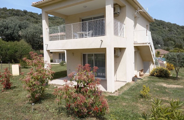 U Sole first floor of a villa with communal swimming pool