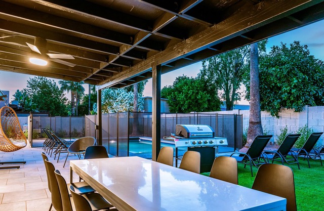 Ultra chic & modern getaway at Sheena Residence