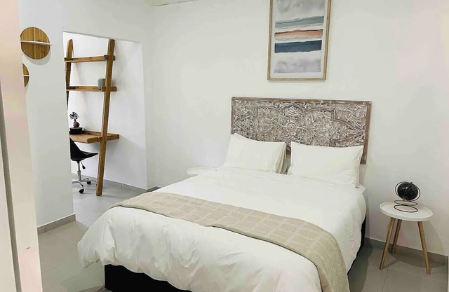 Ultra modern 2 bedroomed apartment - 2082