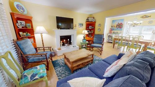 Under The Tybee Sun by Tybee Vacation Rentals