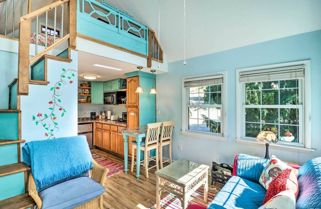 Unique & Cozy Arden Cabin, 6 Mi to Blue Ridge Pkwy