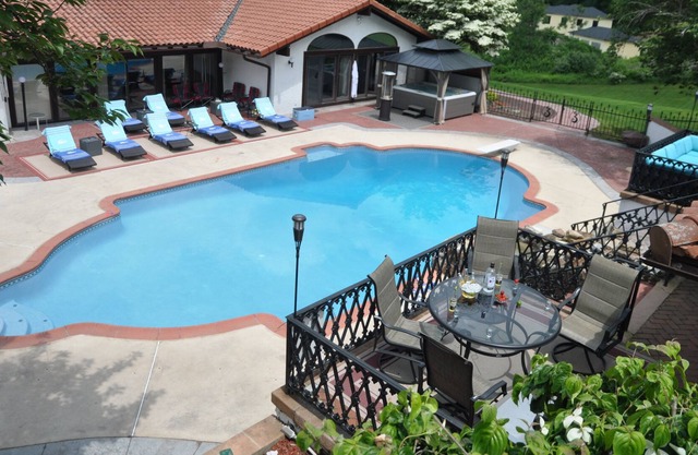 Unique house with new hot tub, private heated swimming pool, 6 BR/6BA