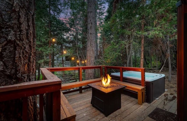 Unique Lake Tahoe Sophistication -Amenities Galore