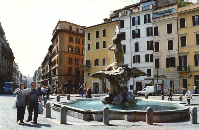 unique view on Barberini Square,100mt from Spanish Steps, cosy apt