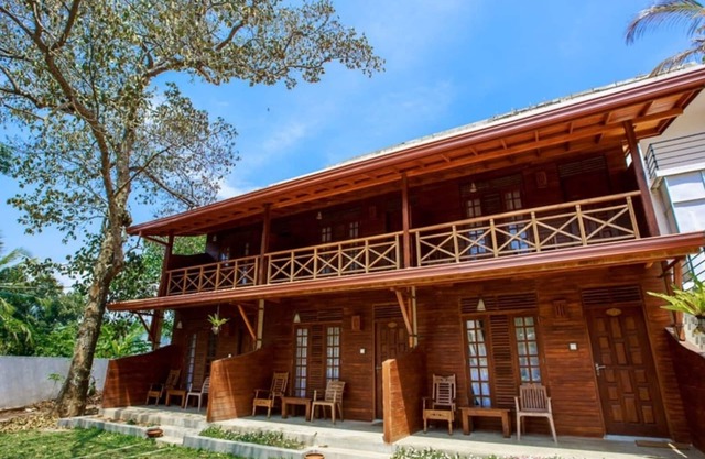 Unique villa/Walking dist to Mirissa beach BNB/19P