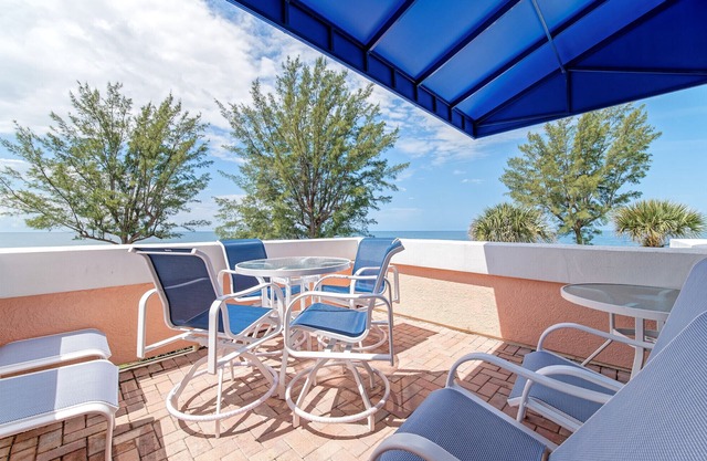 Unit #304 Sand Cay Beach Resort Gulf Front