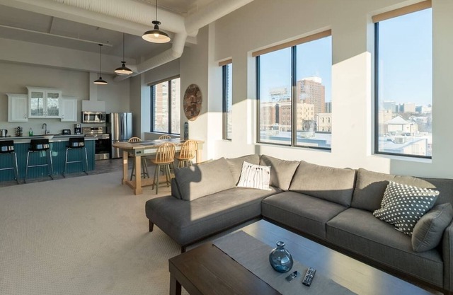UNIT SEVEN Executive Stay Fully Furnished Two Bedroom Two Bathroom Condo