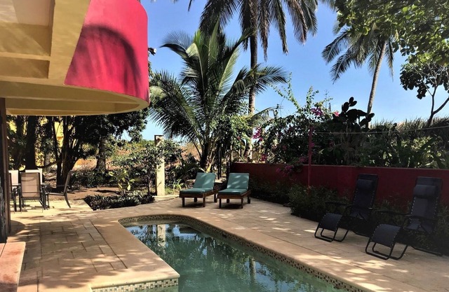 Unwind and Reconnect: Casa Alegre, Your Hidden Beachfront Haven