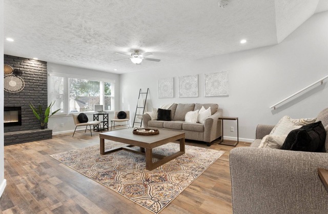Updated 3 BR, 3 BA Home *1.5 Miles from UNMC*