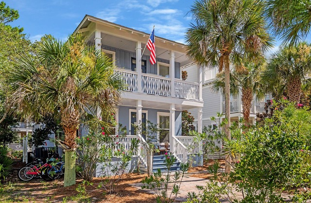 Updated Seacrest Beach beauty! 4 bikes included