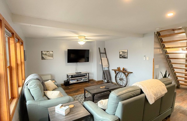 Upper level apartment along the Mississippi