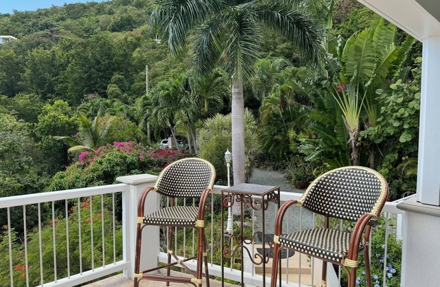 Upper level Ocean View in Fish Bay
