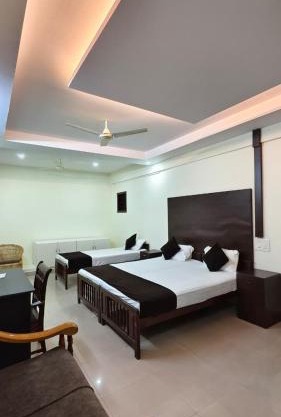 UPPERCREST RESIDENCY PALA