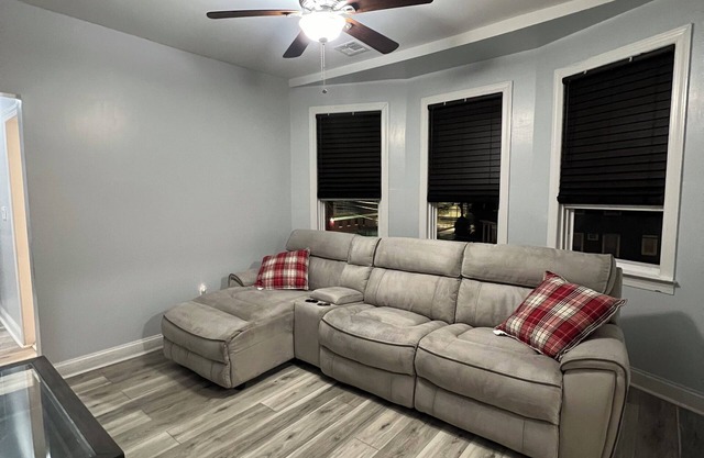 Urban Oasis: Spacious 3-Bedroom Retreat in Newark, Just 30 Minutes from NYC!