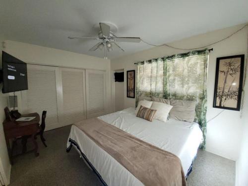 Urban Retreat at Crescent Lk