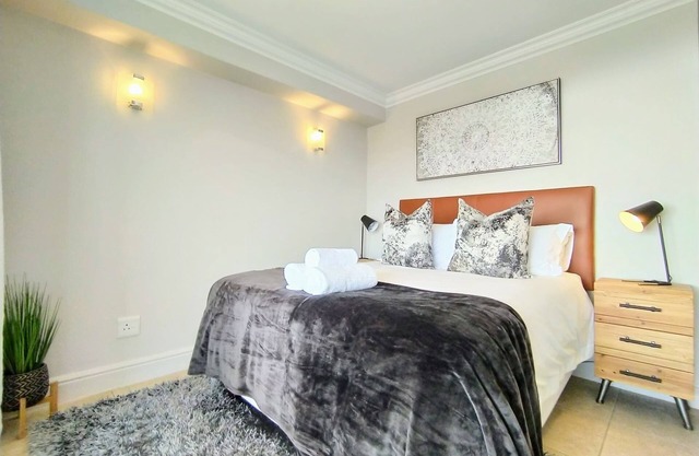 Ursula's Upmarket Apartment | Panoramic Views