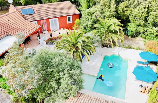 Vésubio - Swimming pool & Pétanque