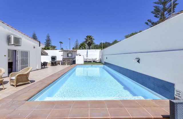 Vacation Home 'Villa Con Piscina Privada' with Private Pool, Private Terrace and Wi-Fi