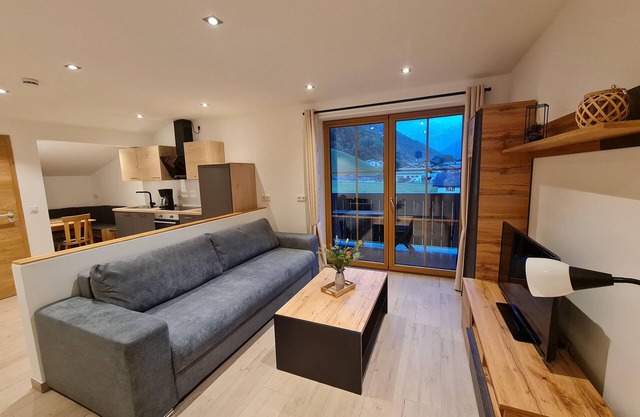 Vacation apartment Watzmann, 2-4 persons, 50 sqm, top floor