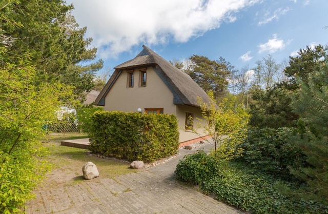Vacation apartment/apartment for 4 guests with 59m² in Wustrow (118592)