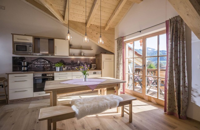 Vacation apartment Obstgarten im Zuhaus, 90 sqm with east-facing balcony and two bedrooms