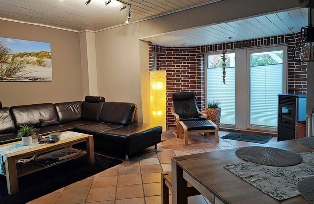 Vacation apartment Strandkorb (ground floor), shower, WC, 2 bedrooms - house am-Mittelpunkt.de