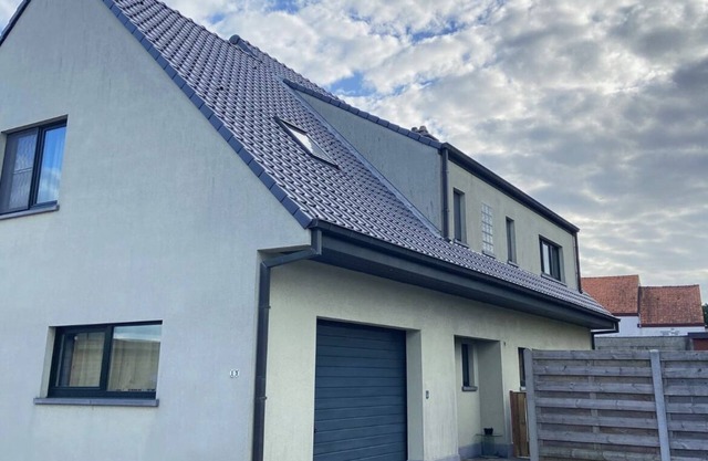 Vacation apartment with garden 1.5 km from the sea.