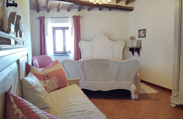 Vacation apartment with fantastic view, only 30 min. by car to the sea. Dog friendly!